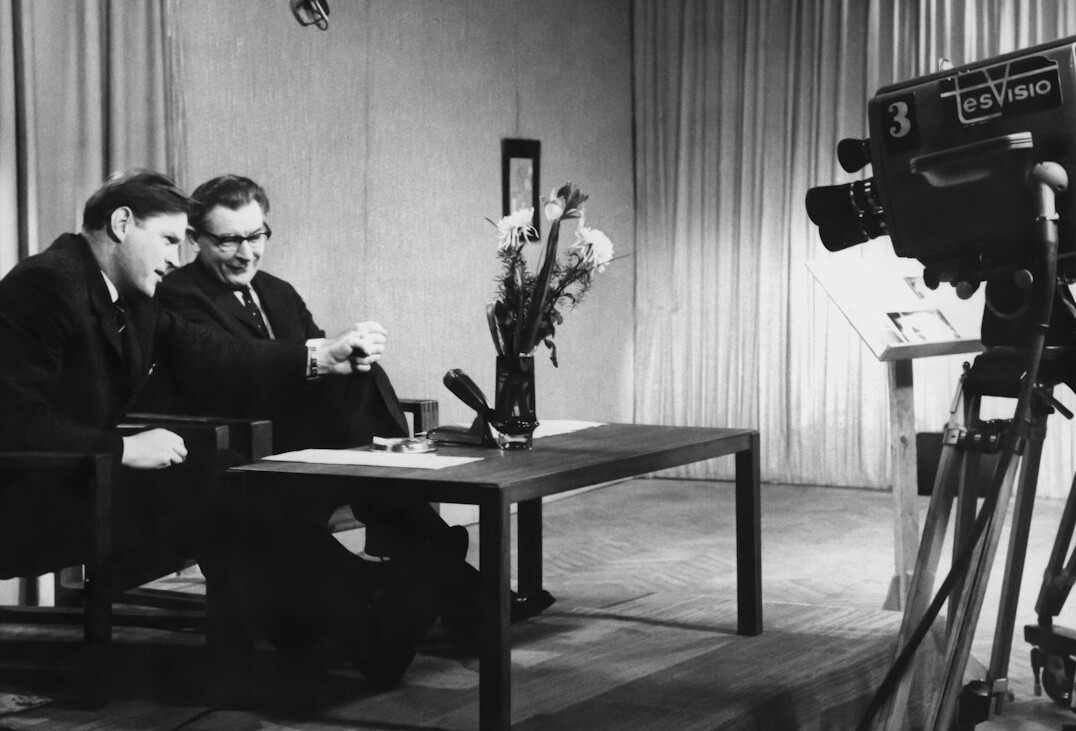 journalist investigating scandal